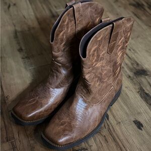 Men’s Brown Cowboy Boots (Western Style) – Excellent Condition, Worn Once